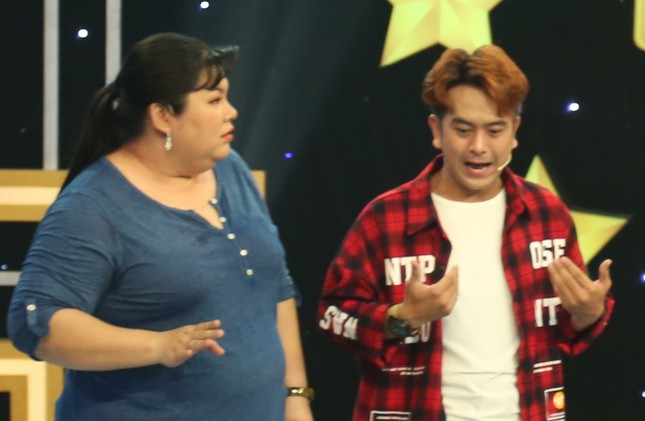 Showbiz 19/4: Sao Việt tưởng nhớ nghệ sĩ Lê Bình trong ngày giỗ đầu ảnh 4