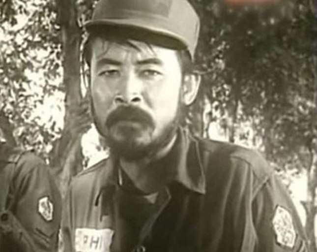 Showbiz 30/4: Huỳnh Hiểu Minh và bạn diễn ngất xỉu sau cảnh quay uống rượu ảnh 5