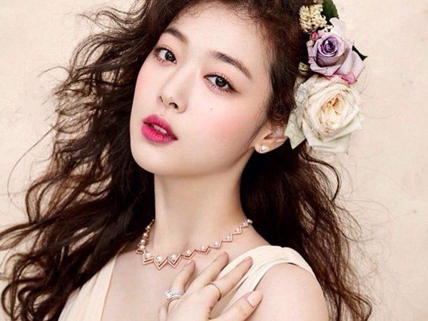 Showibz 7/5: Nữ ca sĩ Miko Lan Trinh và ông bầu Hoàng Vũ ra tòa sau 7 năm ảnh 5