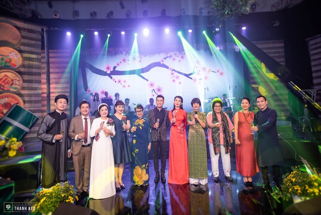 Ca sĩ Mỹ Linh: 'Tình nào mà chả là tình đầu' ảnh 2