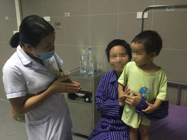 Những cánh chim lạc đã về tổ ấm ảnh 1