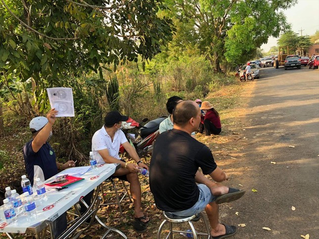 Sốt giá đất ở Bình Phước: 'Cò' đi đến đâu giá lên ở đó ảnh 1