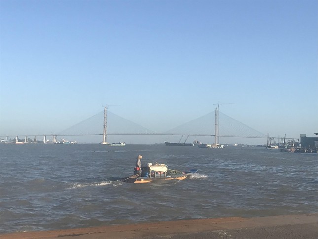 Chia tay bến phà trăm năm ảnh 1