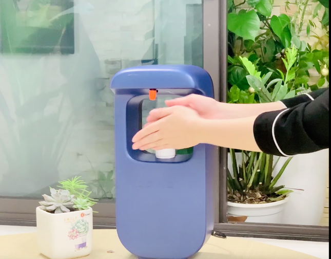 Chuyện hai tiến sĩ Việt trong mùa COVID-19 ảnh 2