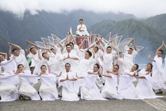Show 'Vũ điệu trên mây' làn gió mới của du lịch Lào Cai ảnh 2