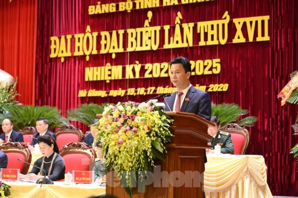 Đại tướng Ngô Xuân Lịch: Hà Giang là địa bàn chiến lược, có lợi thế lớn về du lịch ảnh 2