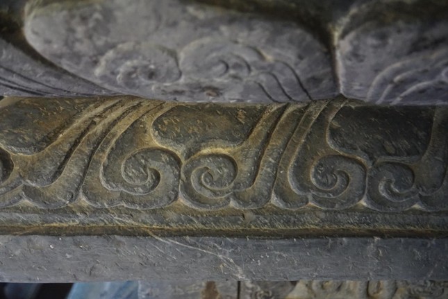 Bảo vật hương án bằng đá gần 600 tuổi ở Bắc Giang ảnh 5