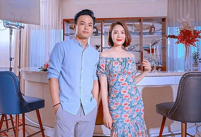 Những cặp đôi trên phim Việt giờ vàng VTV gây 'bão' năm 2021 ảnh 3
