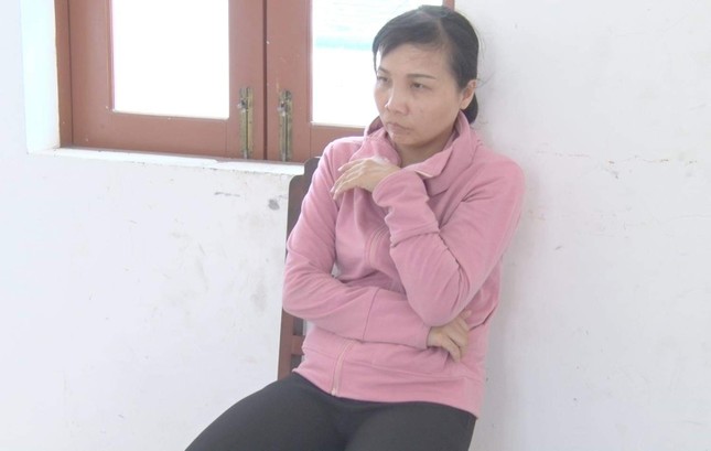 Người phụ nữ tham lam trộm tiền nạp tài đám cưới nhà bạn trai ảnh 1