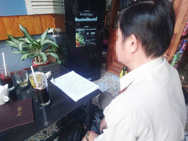 Phó hiệu trưởng bị lộ ảnh 'nóng' trên email nhà trường tiếp tục khiếu nại ảnh 1