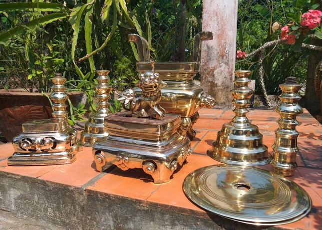 Nghề chùi lư đồng kiếm tiền triệu xài Tết ảnh 7