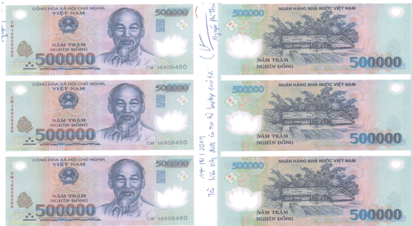 Mở tiệm in thiệp cưới 'tiện' in luôn tiền giả để bán ảnh 1