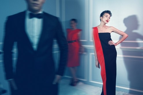 Thanh Hằng 'phiêu' trong mẫu váy mới của Công Trí ảnh 1