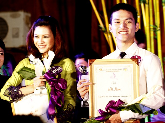 Hoàng Việt Hưng - Đào Thị Oanh Trang đạt giải Nhì