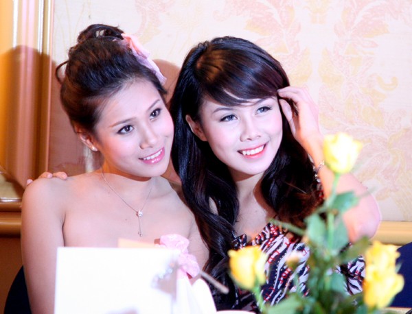 Nguyễn Thị Bích Trâm, Phan Quỳnh Anh không kém phần duyên dáng, tươi trẻ