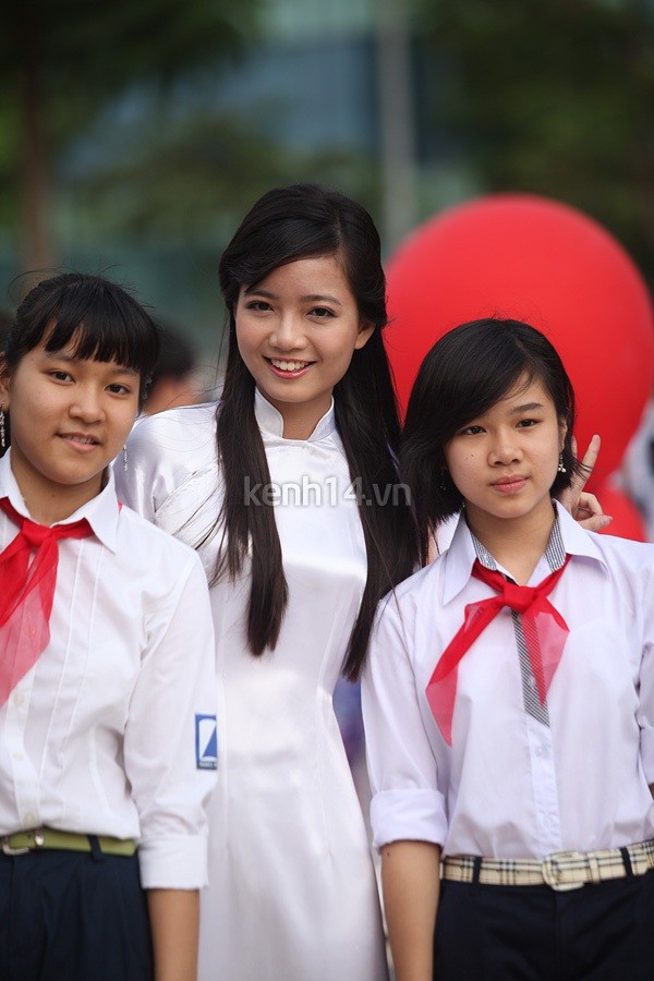 Cô giáo cực thân thiện luôn nhé!