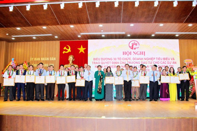 Biểu dương 30 tổ chức, doanh nghiệp tiêu biểu ở Quảng Trị ảnh 1