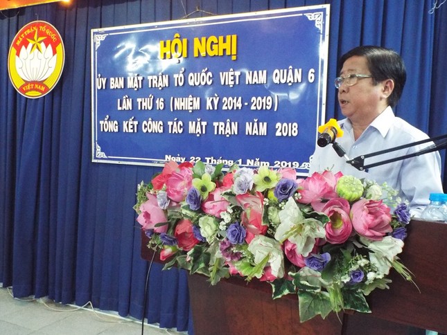 TPHCM cảnh cáo Chủ tịch Ủy ban MTTQ Quận 6 vì ‘dính’ tham ô tiền của người nghèo ảnh 1