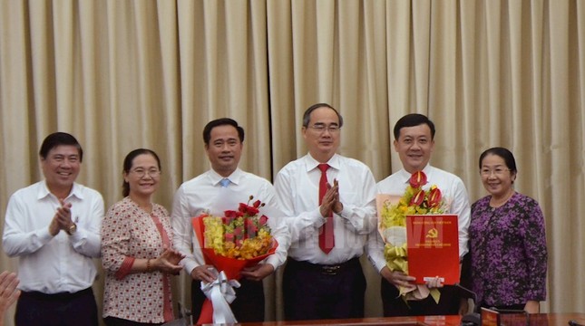 Công bố quyết định của Ban Bí thư về nhân sự TPHCM ảnh 1