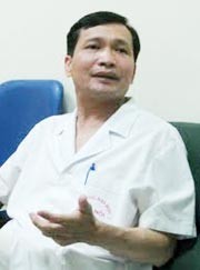 Theo chân cậu ấm cô chiêu đi chữa bệnh “hưng cảm” ảnh 1