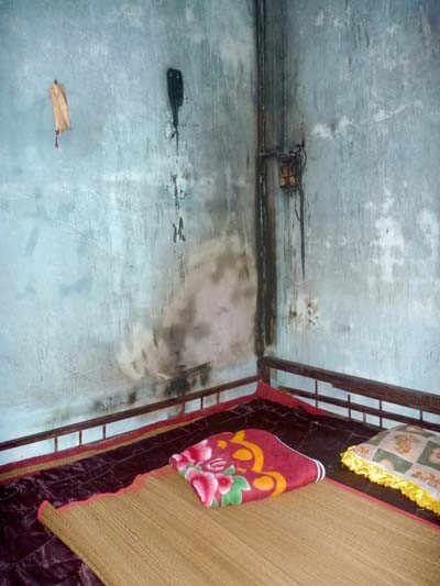 Chập điện gây cháy, một cụ bà suýt chết ảnh 1
