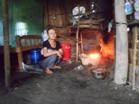Khó tin, người phụ nữ liên tục mang thai suốt 13 năm ảnh 1