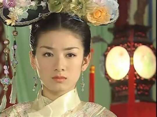 Huỳnh Dịch bị chồng tố lăng loàn ảnh 1