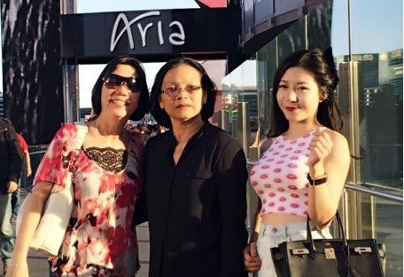 Hot girl ‘Anh không đòi quà’ khoe xe mẹ tặng 4,5 tỷ ảnh 2