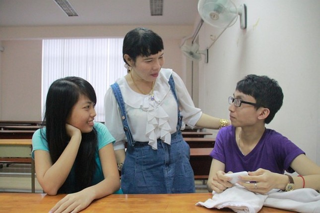 Học trò của cô giáo chuyển giới nghỉ 4 - 6 năm vẫn đậu ĐH ảnh 1
