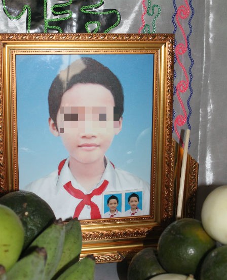 Cái chết bí ẩn của bé trai bị nghi lấy tiền hàng xóm ảnh 1