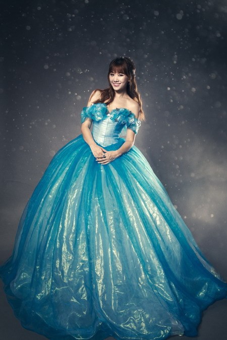 Hari Won hóa thành Cinderella bên 'Hoàng tử' Harry Lu ảnh 3