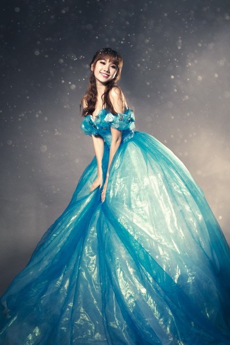 Hari Won hóa thành Cinderella bên 'Hoàng tử' Harry Lu ảnh 4