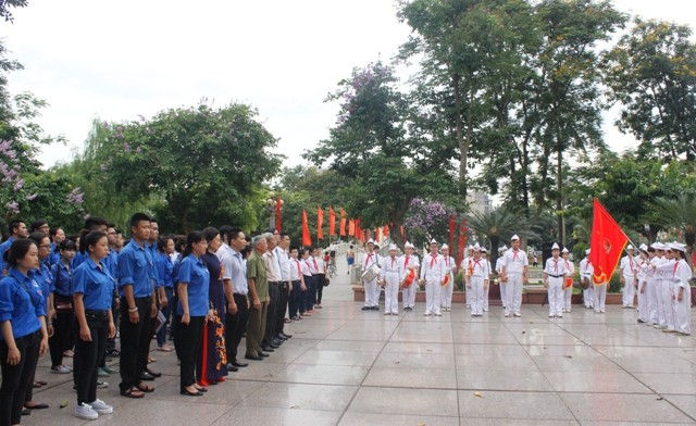 Tuổi trẻ Thủ đô ghi nhớ công ơn Chủ tịch Hồ Chí Minh ảnh 1