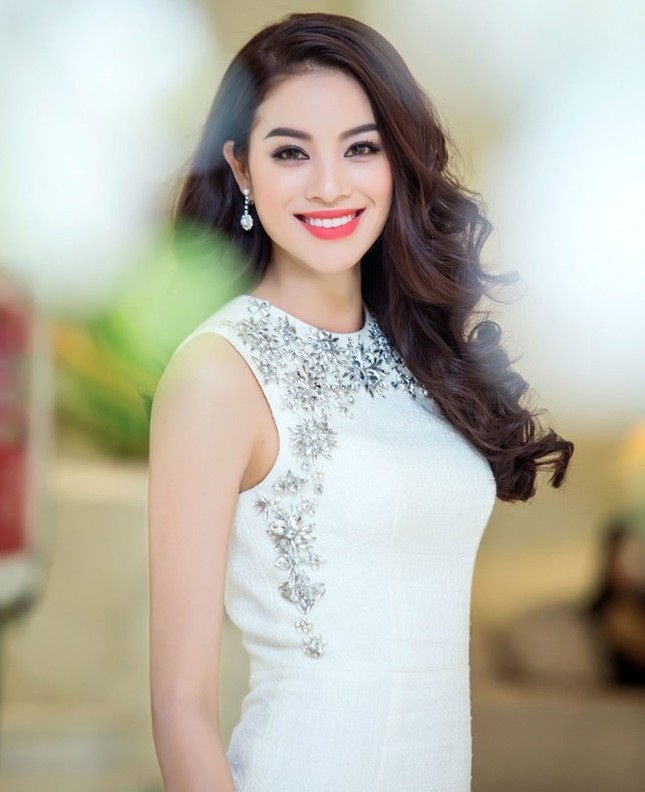 Phạm Hương, Lan Khuê lọt top Hoa hậu đẹp nhất năm 2015 ảnh 2