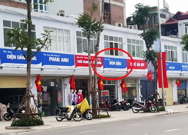 Biển hiệu MobiFone cũng giống hàng… bún đậu trên phố kiểu mẫu của Thủ đô ảnh 2