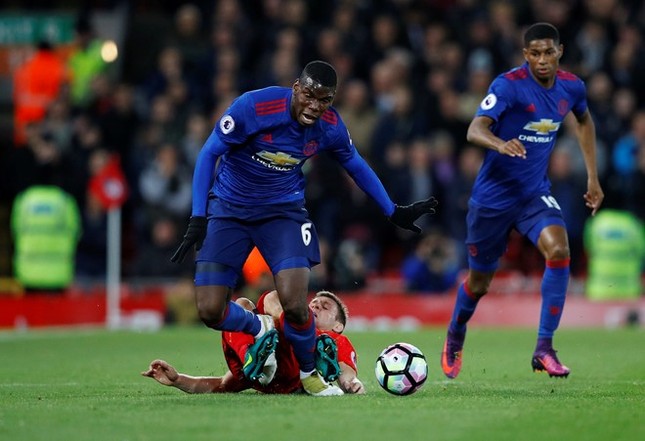 Pogba mất tích, MU dính cú lừa 93,2 triệu bảng ảnh 2
