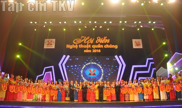 Khai mạc Hội diễn Nghệ thuật quần chúng TKV năm 2016 ảnh 2