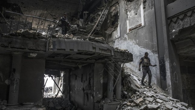 Lò sản xuất vũ khí của IS ở sào huyệt Mosul ảnh 1