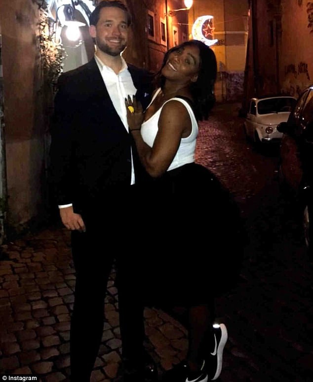Tay vợt Serena Williams gây sốc khi tiết lộ mang bầu 5 tháng ảnh 3