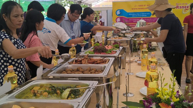 Tập đoàn Sao Mai cùng tôn vinh giá trị con cá tra ảnh 1