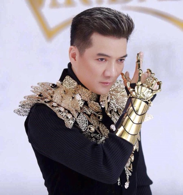Tùng Dương nói gì sau khi biểu diễn Bolero bị “ném đá“? ảnh 2