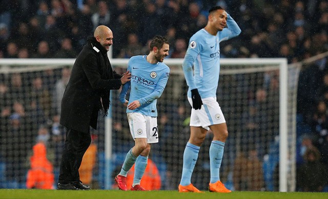 HLV Man City khen học trò 'hoàn hảo', chê Chelsea chơi tử thủ ảnh 2