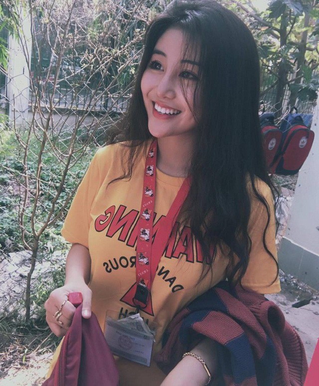 'Thiên thần áo dài' Việt được báo Hàn gọi là 'nữ thần không góc chết' ảnh 7