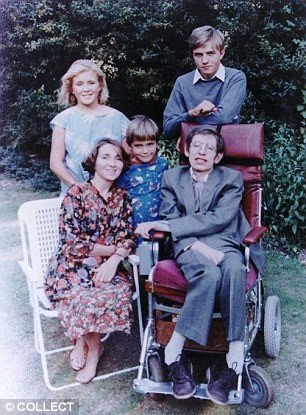 Chuyện tình đẹp nhưng không trọn vẹn của Stephen Hawking ảnh 1