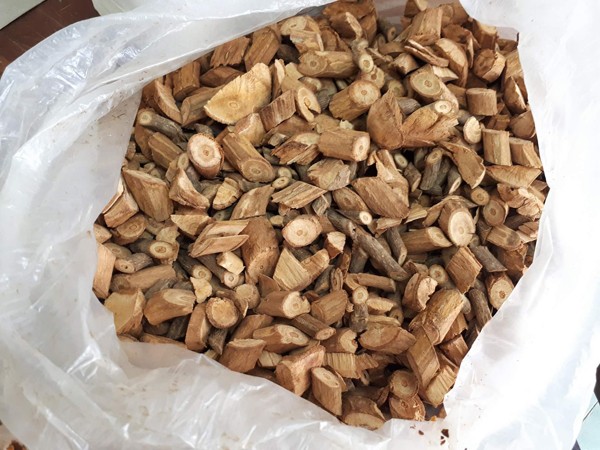 Kinh hoàng 4 người thương vong sau uống rượu: Sống sót nhờ nôn ảnh 1