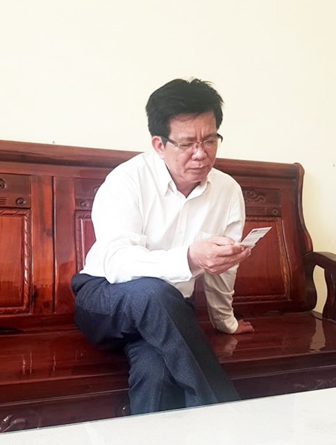 Vụ cô giáo quỳ gối: Ông Võ Hòa Thuận mong sự việc qua đi ảnh 1