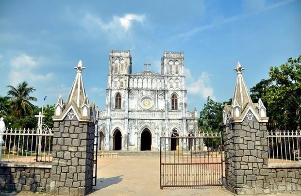 Những điểm ăn chơi ngon, bổ, rẻ, đẹp mê hồn khi tới Phú Yên ảnh 2