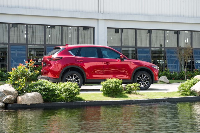 Thaco công bố giá bán xe Mazda màu sơn cao cấp mới ảnh 2