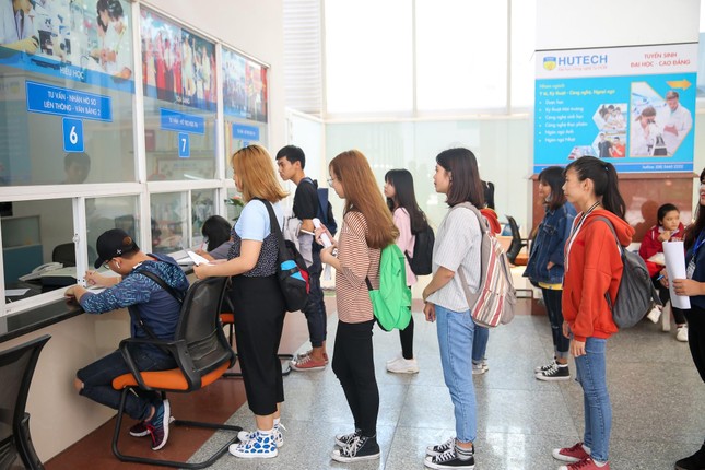 Đại học HUTECH chính thức nhận hồ sơ xét tuyển học bạ từ 2/5 ảnh 1