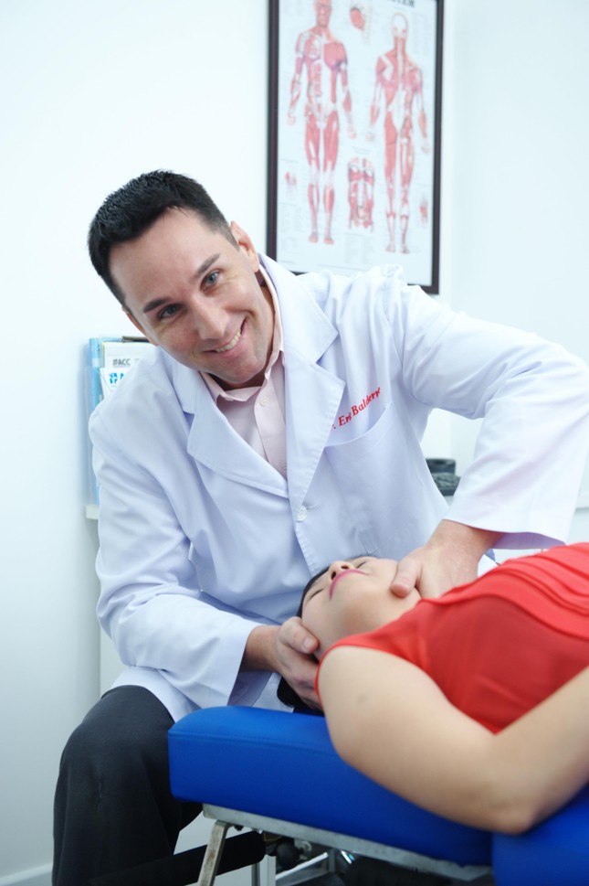 Bệnh thoái hóa cột sống có thể điều trị dứt điểm bằng phẫu thuật? ảnh 1
